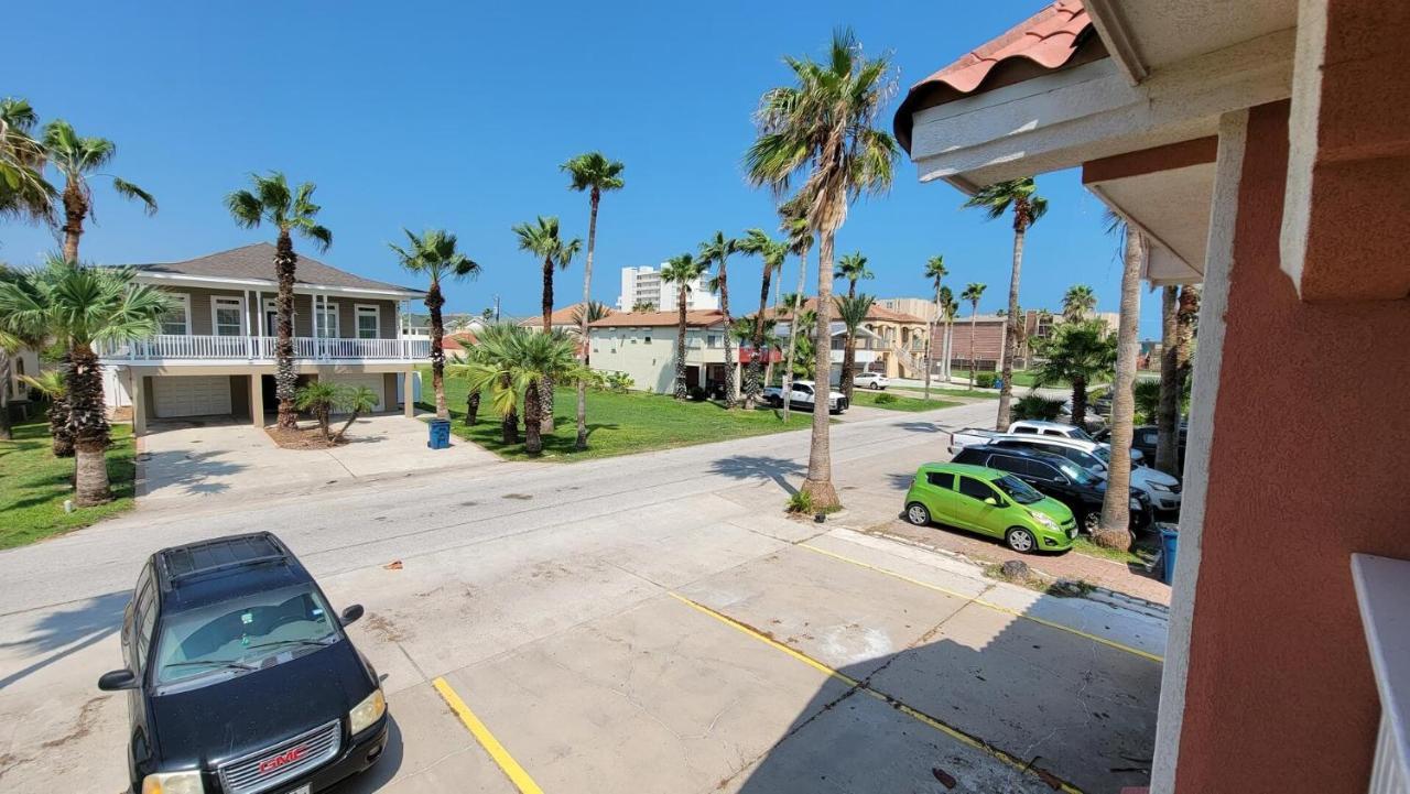 Cozy 2 Bedroom With Big Pool - Campeche Triplex Unit C Home South Padre Island Ngoại thất bức ảnh